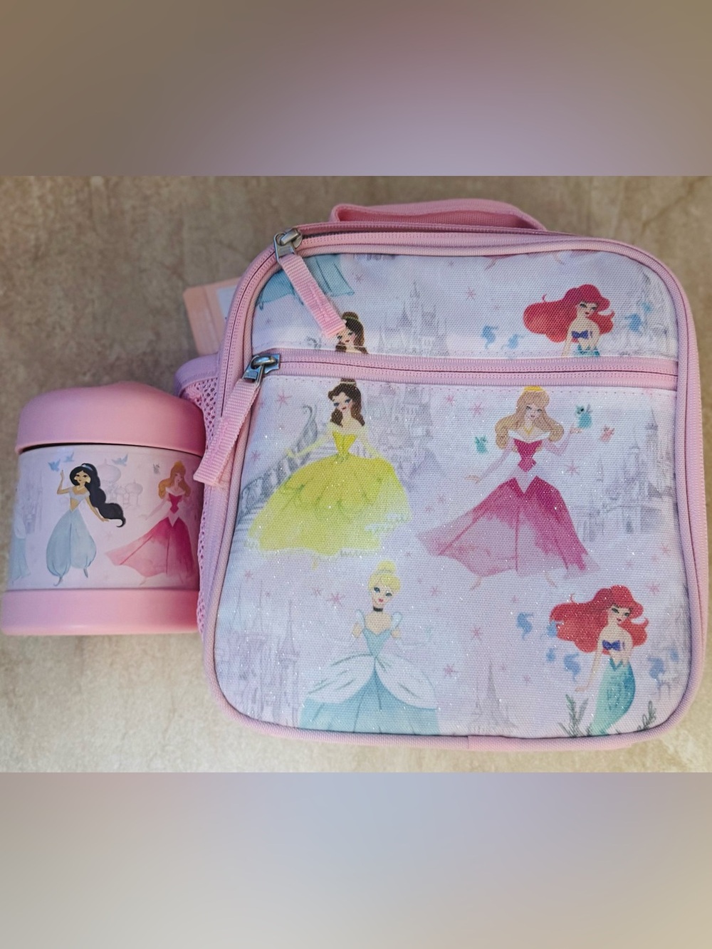 Disney Princess Castle Mackenzie Lunch Box and Hot/Cold Container - Picture 2 of 12